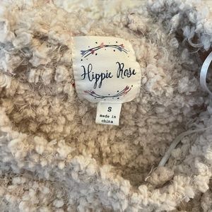 oversized cream sweater!! super soft great condition